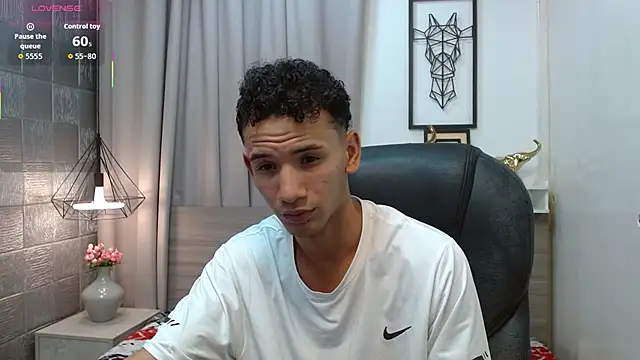 JDWhite18 online show from 05-07-26, 01:54