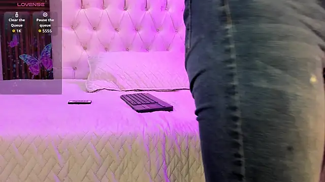 shaden  online show from 04-14-26, 08:03