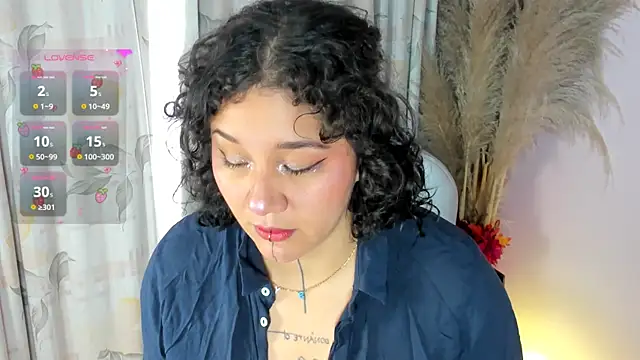 Snapshot of Sylvara_bx chatting on 05-23-26, 11:53 Sylvara bx online show from 05-23-26, 11:53