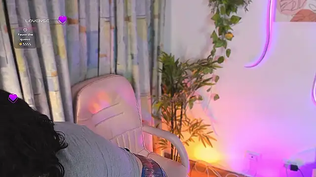 Sylvara bx online show from 03-28-26, 12:50