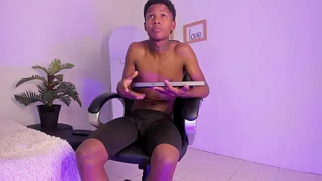 im oleiderr online show from 02-28-26, 04:23