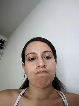 Snapshot of Meryjem chatting on 02-09-26, 03:59 Meryjem online show from 02-09-26, 03:59