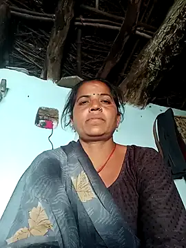 Snapshot of Manu_mehta chatting on 02-12-26, 04:34 Manu mehta online show from 02-12-26, 04:34