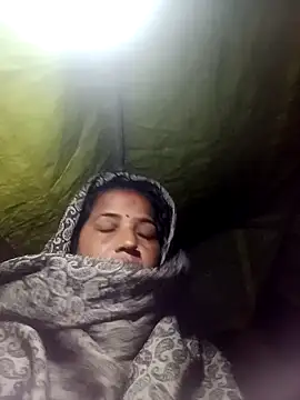 Snapshot of Manu_mehta chatting on 02-05-26, 11:44 Manu mehta online show from 02-05-26, 11:44