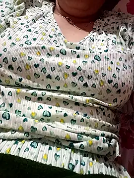 Snapshot of neha0882 chatting on 02-15-26, 10:47 neha0882 online show from 02-15-26, 10:47