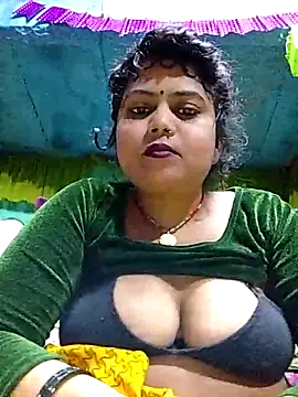 Snapshot of rasim_sexe chatting on 02-15-26, 04:17 rasim sexe online show from 02-15-26, 04:17