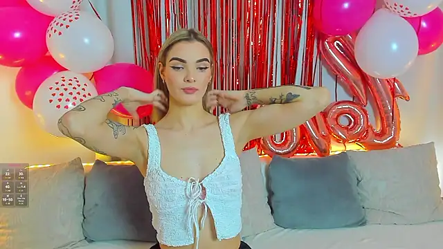 Snapshot of SinLuna_ chatting on 02-05-26, 04:03 SinLuna online show from 02-05-26, 04:03