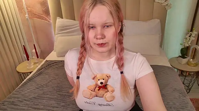 AnnieVibe online show from 03-28-26, 05:36