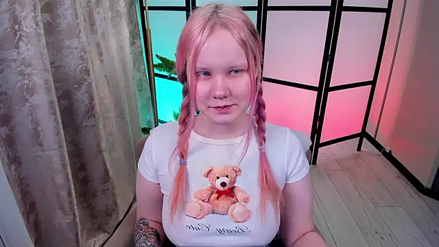 AnnieVibe online show from 03-13-26, 05:40