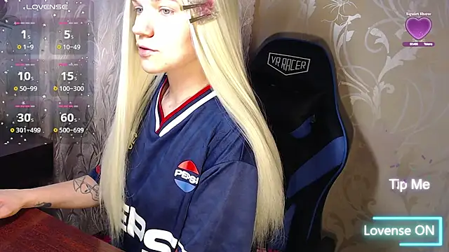 Snapshot of Shiny_Victoria chatting on 02-17-26, 10:34 Shiny Victoria online show from 02-17-26, 10:34