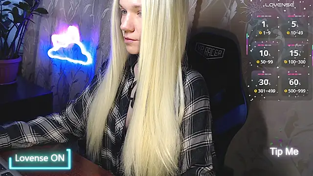 Shiny Victoria online show from 03-18-26, 10:18