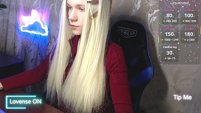 Shiny Victoria online show from 03-19-26, 08:58