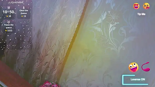 Snapshot of Shiny_Victoria chatting on 02-07-26, 09:06 Shiny Victoria online show from 02-07-26, 09:06