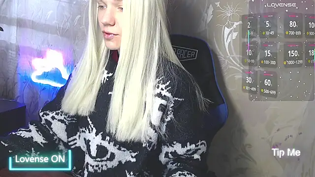 Shiny Victoria online show from 04-24-26, 07:10
