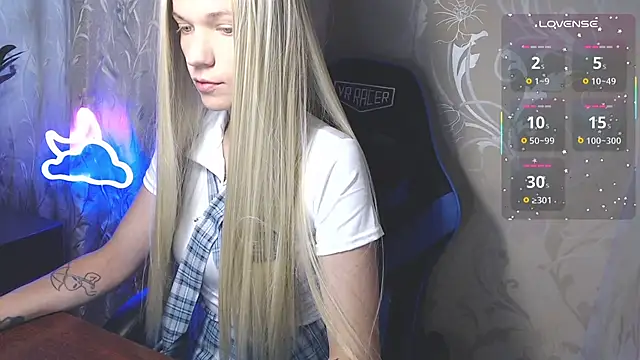 Shiny Victoria online show from 07-18-26, 08:23
