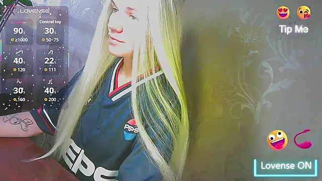 Snapshot of Shiny_Victoria chatting on 02-11-26, 09:20 Shiny Victoria online show from 02-11-26, 09:20