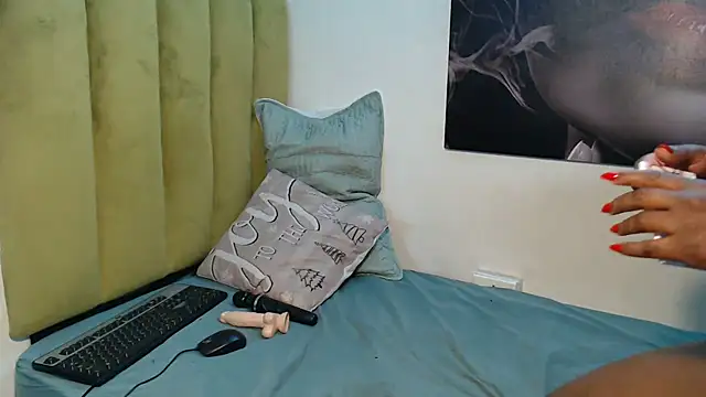 karen-001 online show from 02-08-26, 10:40