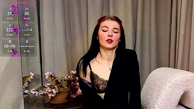 Snapshot of NicoleLuxe chatting on 02-24-26, 05:36 NicoleLuxe online show from 02-24-26, 05:36