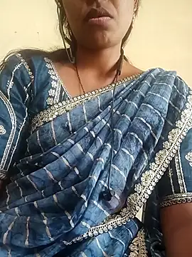 Snapshot of Royal_hotti0011 chatting on 02-21-26, 09:33 Royal hotti0011 online show from 02-21-26, 09:33