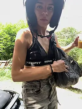 NaniBlossomX online show from 02-19-26, 06:38