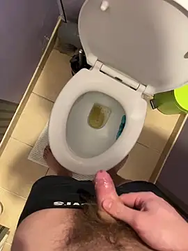 Snapshot of Enzo_2763 chatting on 02-07-26, 01:13 Enzo 2763 online show from 02-07-26, 01:13