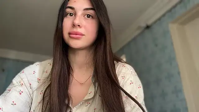 LiluMartiznir online show from 04-22-26, 06:09