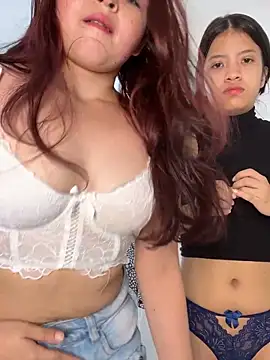 Snapshot of Vilu_and_Xuxi_ chatting on 02-21-26, 06:54 Vilu and Xuxi online show from 02-21-26, 06:54