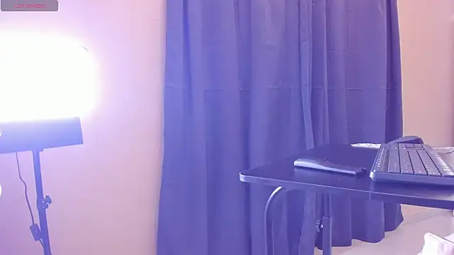 Snapshot of _Mai_1 chatting on 02-09-26, 07:56 Mai 1 online show from 02-09-26, 07:56