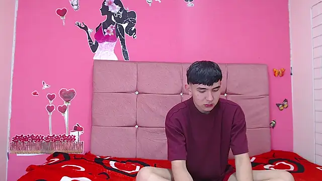 Snapshot of massimoferrera303av chatting on 02-11-26, 06:52 massimoferrera303av online show from 02-11-26, 06:52