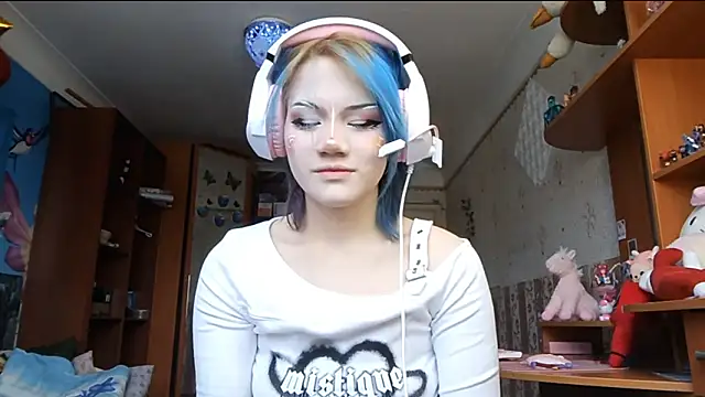 Snapshot of KathernSaulters chatting on 02-02-26, 06:56 KathernSaulters online show from 02-02-26, 06:56