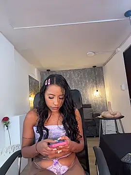 Alahia Betancurr online show from 03-12-26, 01:15