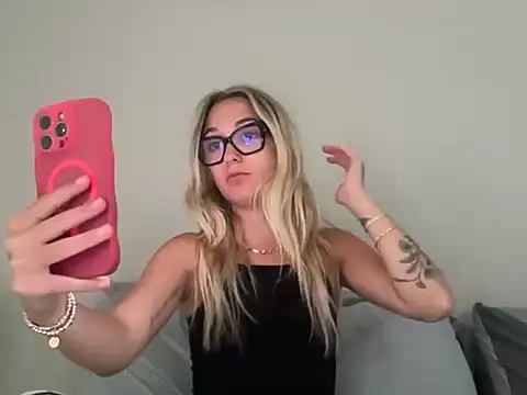 kelseyblu online show from 04-21-26, 11:33