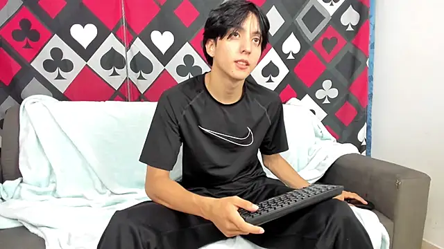 Snapshot of Steerlingxvx chatting on 02-07-26, 01:24 Steerlingxvx online show from 02-07-26, 01:24