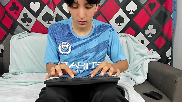 Snapshot of Steerlingxvx chatting on 02-06-26, 01:18 Steerlingxvx online show from 02-06-26, 01:18