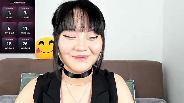 Snapshot of Norinorika chatting on 02-25-26, 11:26 Norinorika online show from 02-25-26, 11:26