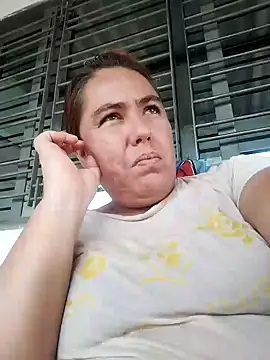 Snapshot of hot_girl_full chatting on 02-15-26, 08:52 hot girl full online show from 02-15-26, 08:52