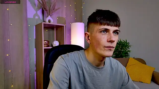 Snapshot of Rony_Joy chatting on 02-08-26, 07:22 Rony Joy online show from 02-08-26, 07:22