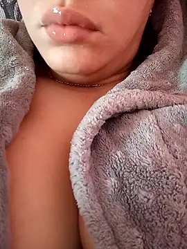 Snapshot of kamilia_sexyy chatting on 04-09-26, 09:48 kamilia sexyy online show from 04-09-26, 09:48