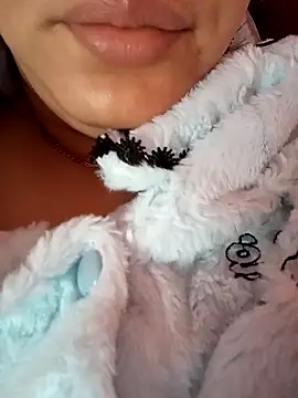 Snapshot of kamilia_sexyy chatting on 04-12-26, 11:46 kamilia sexyy online show from 04-12-26, 11:46