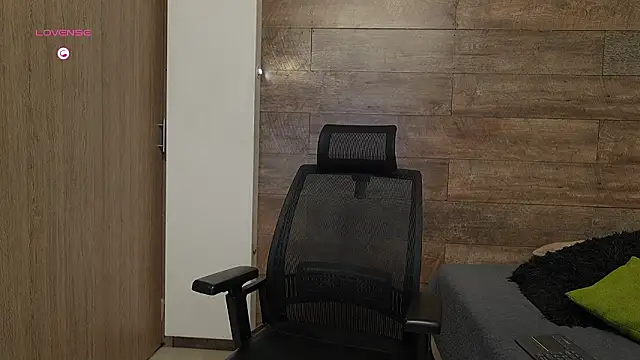 connor h1 online show from 03-22-26, 04:16