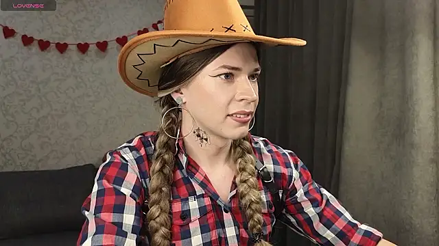 Anna inHear online show from 02-16-26, 04:38