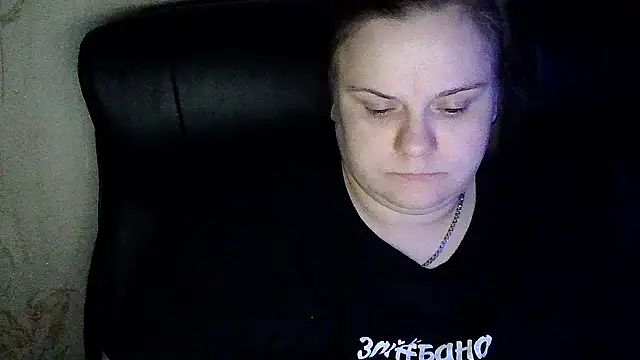 Snapshot of DollyGersoon chatting on 02-12-26, 08:52 DollyGersoon online show from 02-12-26, 08:52