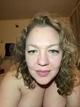 Snapshot of BBBWOOW chatting on 04-01-26, 01:41 BBBWOOW online show from 04-01-26, 01:41