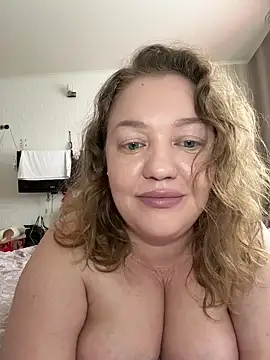 Snapshot of BBBWOOW chatting on 03-22-26, 03:43 BBBWOOW online show from 03-22-26, 03:43