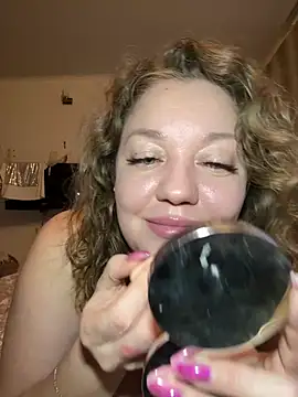 Snapshot of BBBWOOW chatting on 04-01-26, 12:13 BBBWOOW online show from 04-01-26, 12:13