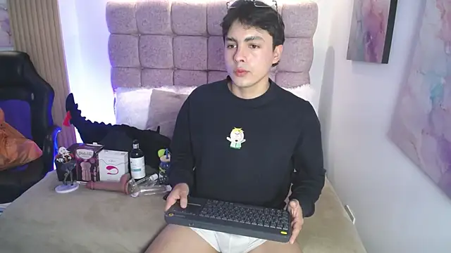 Samu Hott online show from 05-19-26, 08:05