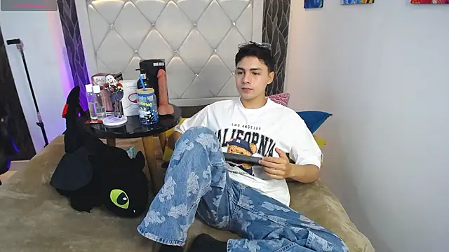 Samu Hott online show from 03-19-26, 08:31