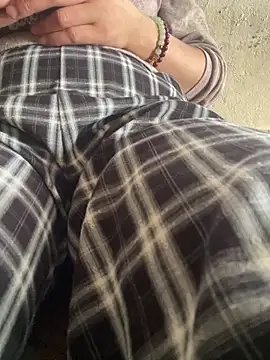 Yinini online show from 03-15-26, 07:59