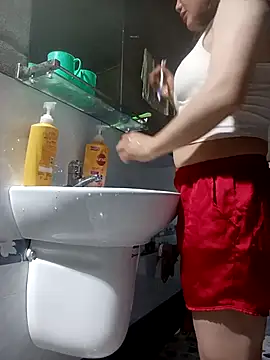 Snapshot of Anna_516 chatting on 02-27-26, 11:04 Anna 516 online show from 02-27-26, 11:04