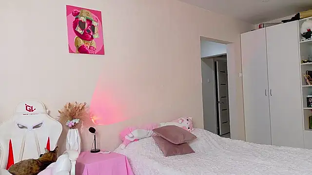 Snapshot of peachiee_ chatting on 02-15-26, 02:12 peachiee online show from 02-15-26, 02:12